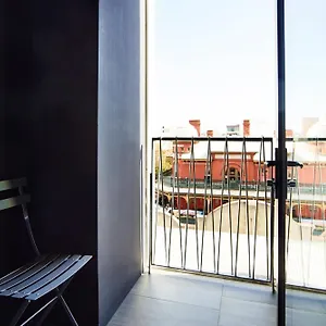 Alex 4* Perth